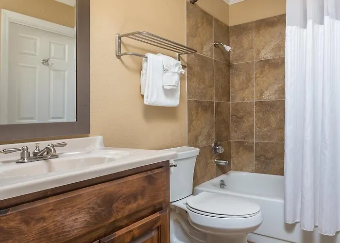 Wyndham Four 4br
